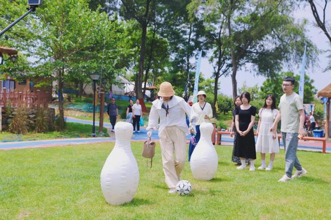 片 青年户外基地与文旅推荐企业揭牌新葡京博彩龙商企业今石秋谷再添新名(图9) 片 青年户外基地与文旅推荐企业揭牌新葡京博彩龙商企业今石秋谷再添新名(图9)