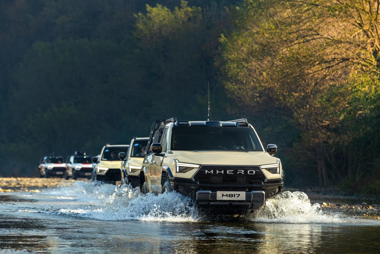 Hero版原厂改装野出你的专属范儿澳门新葡京拒绝汽配风！猛士M817(图2)