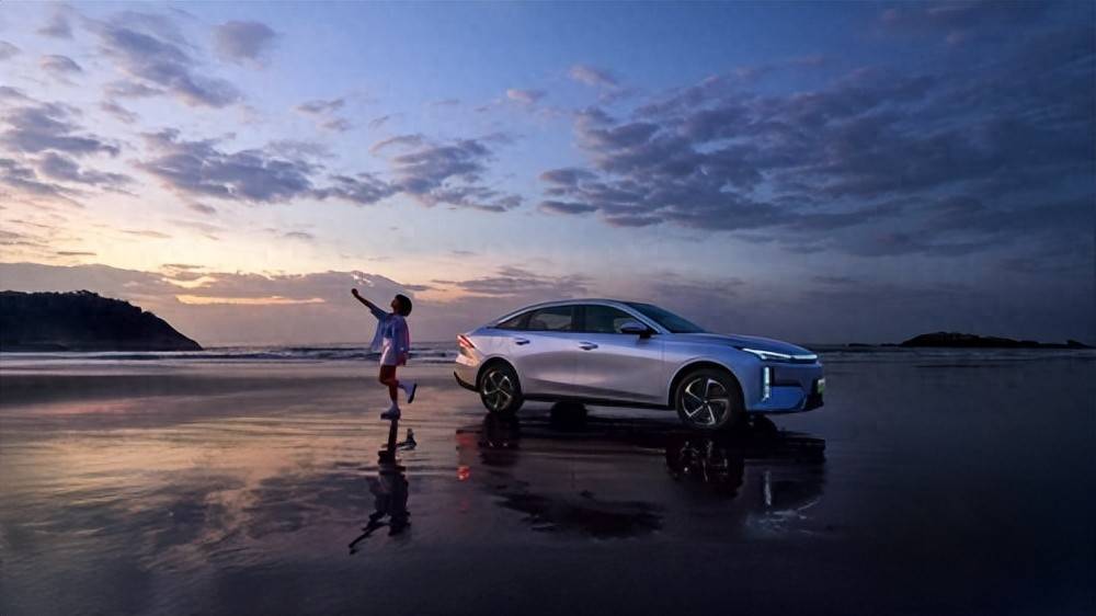 L6 EM-i户外出行不用愁新葡京露营党的全能座驾银河(图3)